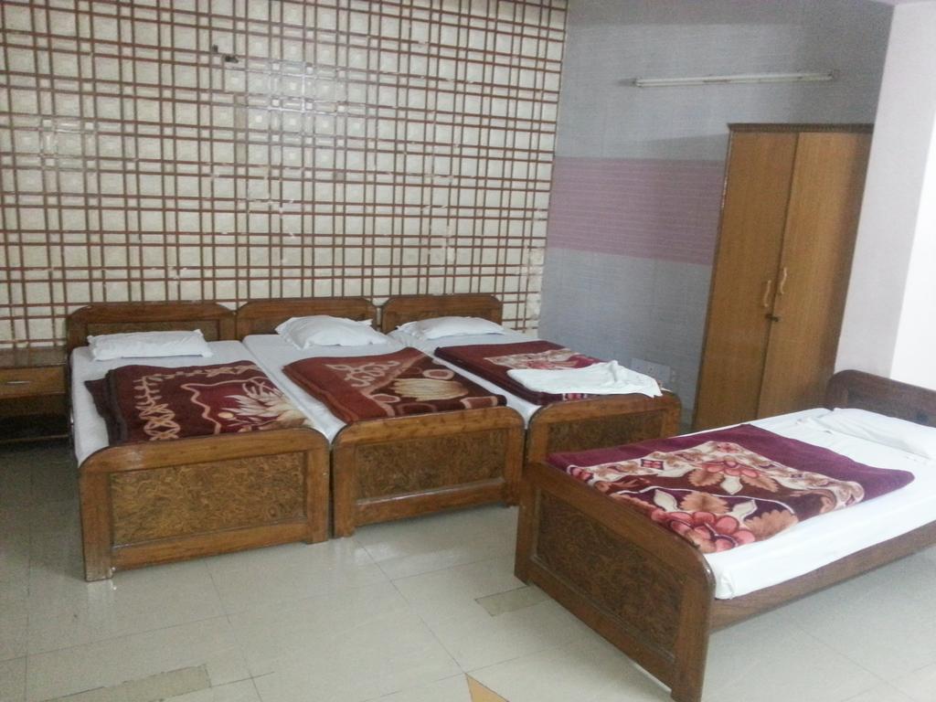 Hotel Royale Paradise Noida Kamer foto